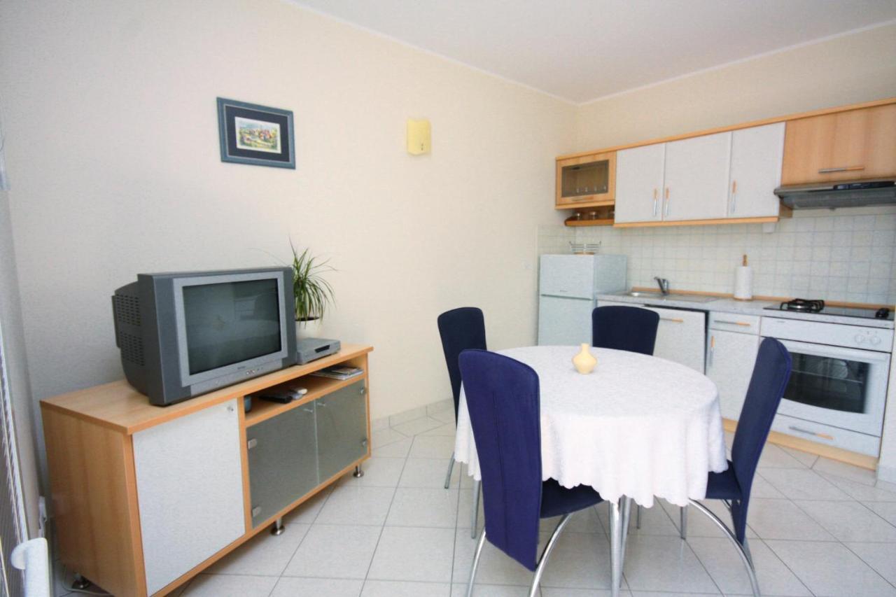 Apartments By The Sea Vinisce, Trogir - 5229 Esterno foto